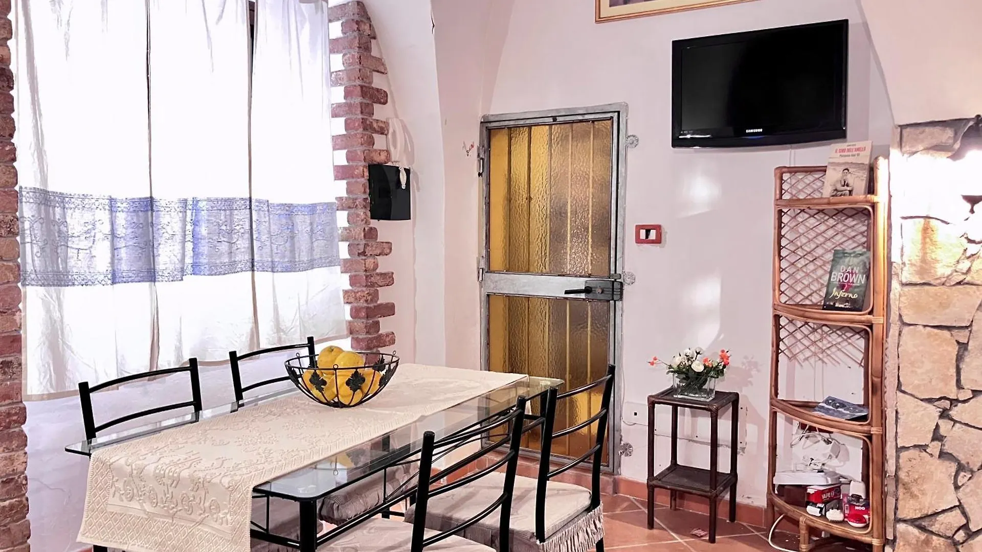 Apartment In The Heart Of The Castle カステルサルド 0*,
